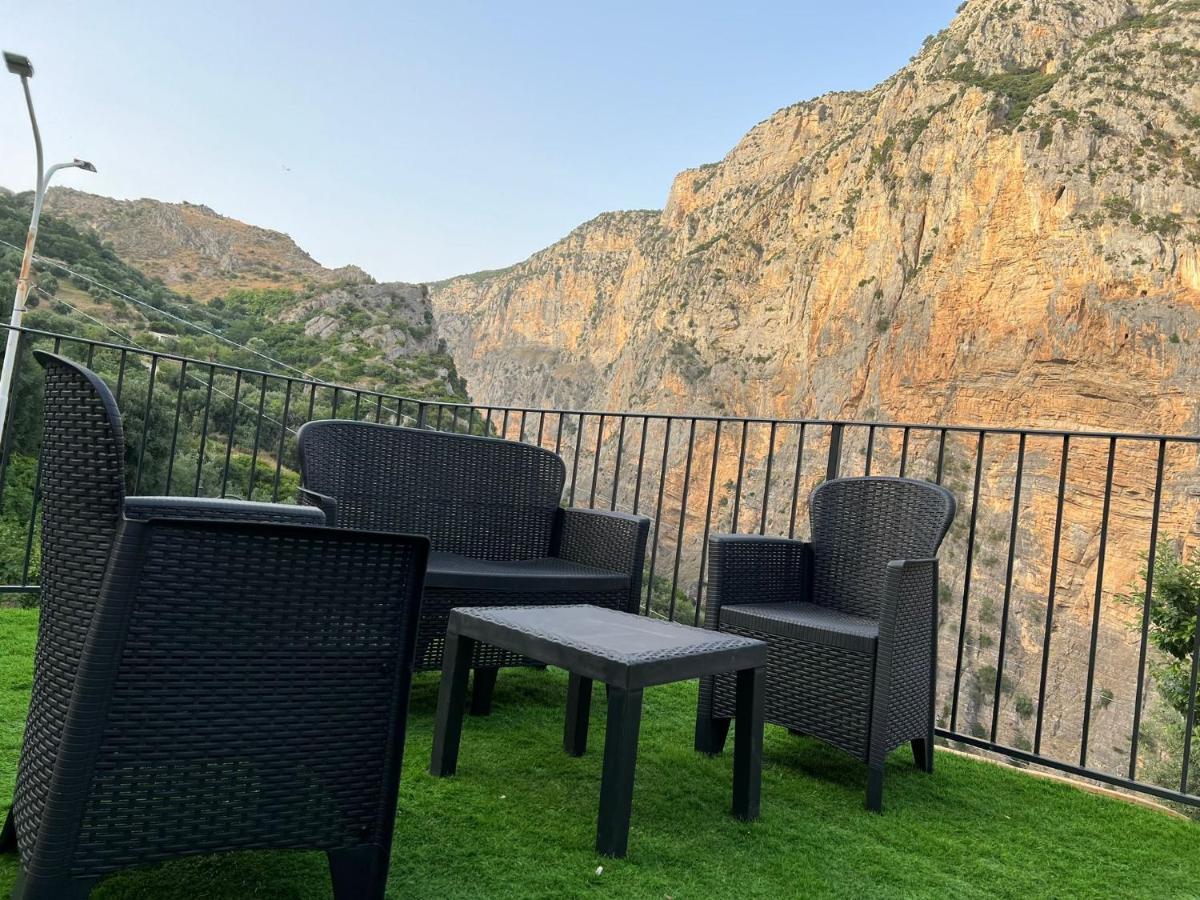Bed and Breakfast L'Oasi Del Raganello Civita Exterior foto