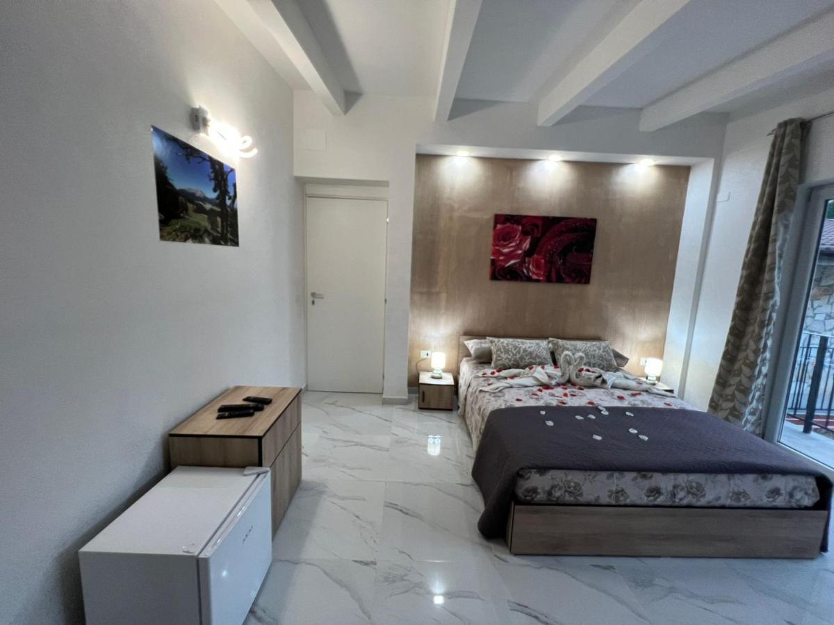 Bed and Breakfast L'Oasi Del Raganello Civita Exterior foto