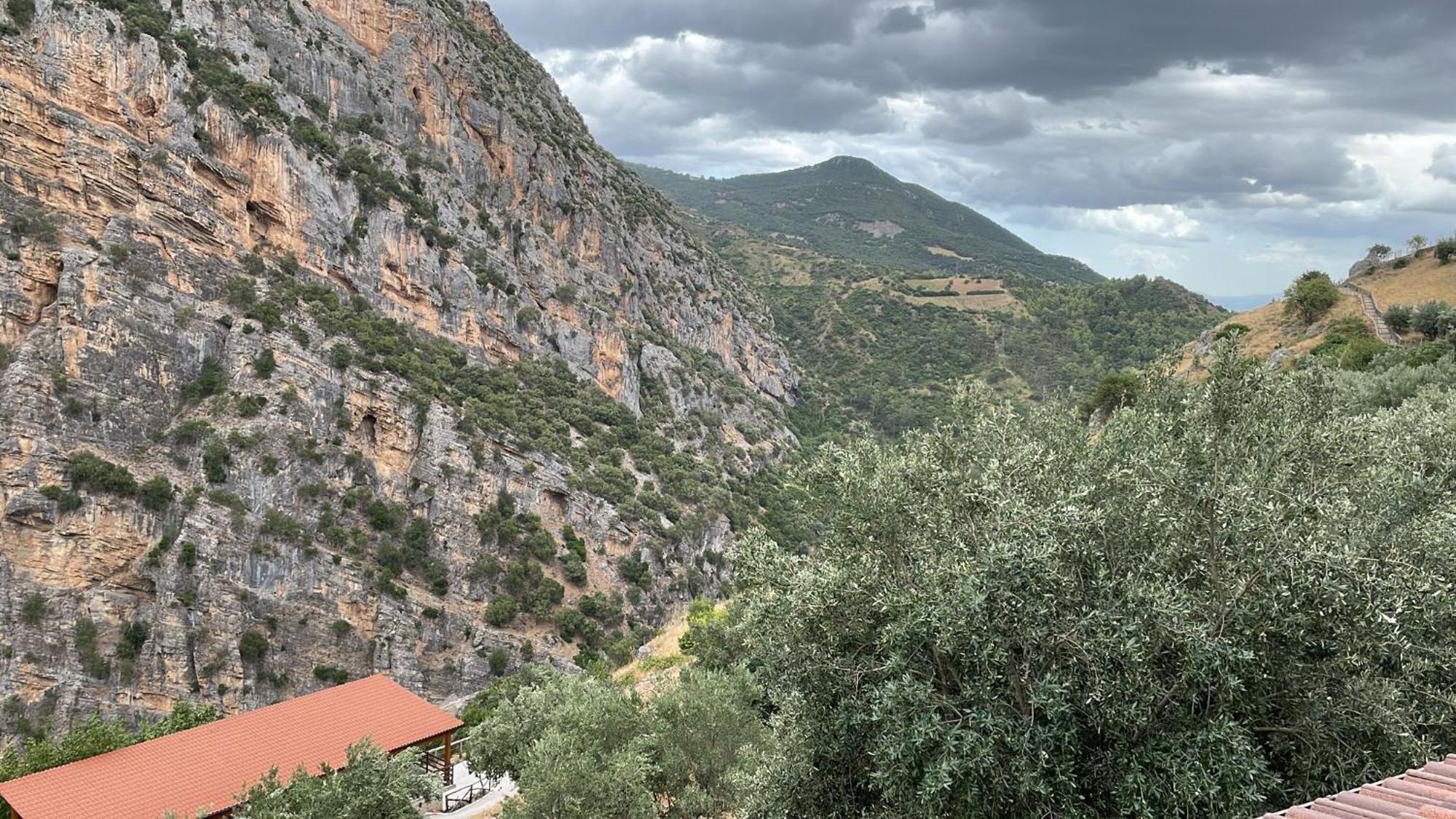 Bed and Breakfast L'Oasi Del Raganello Civita Exterior foto